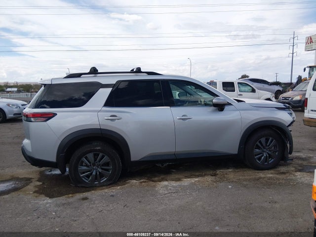 5N1DR3BC6NC234029 Nissan Pathfinder Sv 4wd