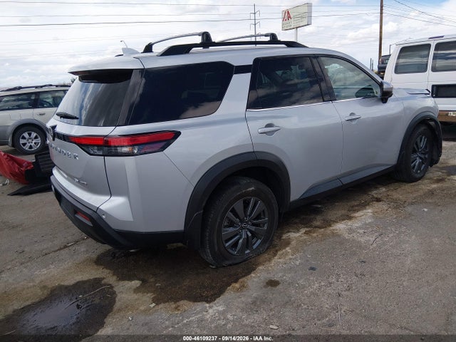 5N1DR3BC6NC234029 Nissan Pathfinder Sv 4wd