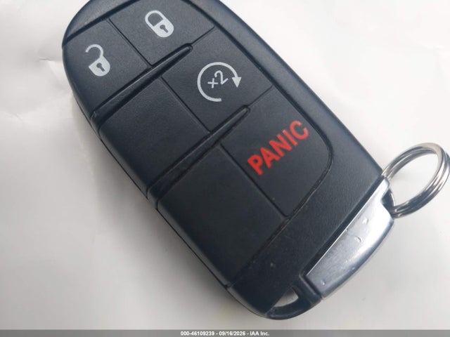 2015 Jeep Grand Cherokee Laredo მანქანა იყიდება აუქციონზე, vin: 1C4RJFAG0FC934105, აუქციონის ნომერი: 46109239