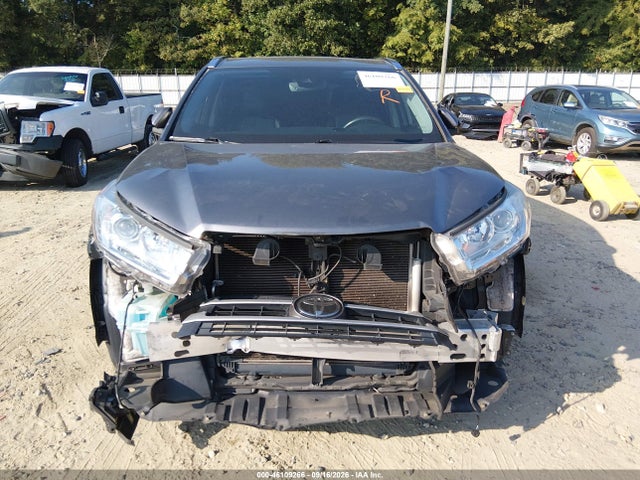 Продаж на аукціоні авто 2018 Toyota Highlander Xle, vin: 5TDKZRFH6JS549152, номер лоту: 46109266
