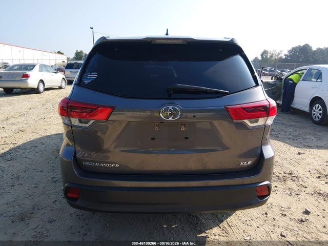 Продаж на аукціоні авто 2018 Toyota Highlander Xle, vin: 5TDKZRFH6JS549152, номер лоту: 46109266