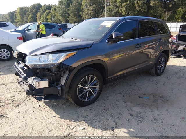 Продаж на аукціоні авто 2018 Toyota Highlander Xle, vin: 5TDKZRFH6JS549152, номер лоту: 46109266