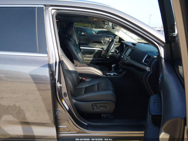 Продаж на аукціоні авто 2018 Toyota Highlander Xle, vin: 5TDKZRFH6JS549152, номер лоту: 46109266