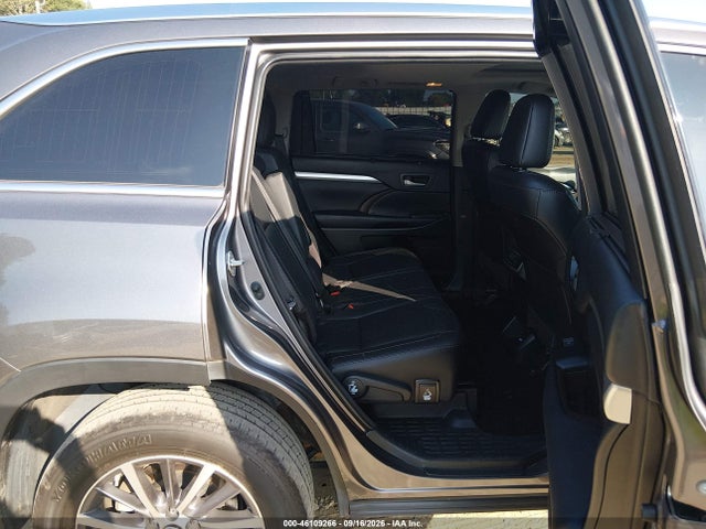 Продаж на аукціоні авто 2018 Toyota Highlander Xle, vin: 5TDKZRFH6JS549152, номер лоту: 46109266