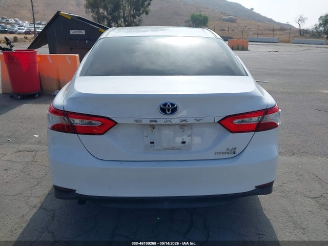2018 Toyota Camry Hybrid Le მანქანა იყიდება აუქციონზე, vin: 4T1B31HK8JU507570, აუქციონის ნომერი: 46109268