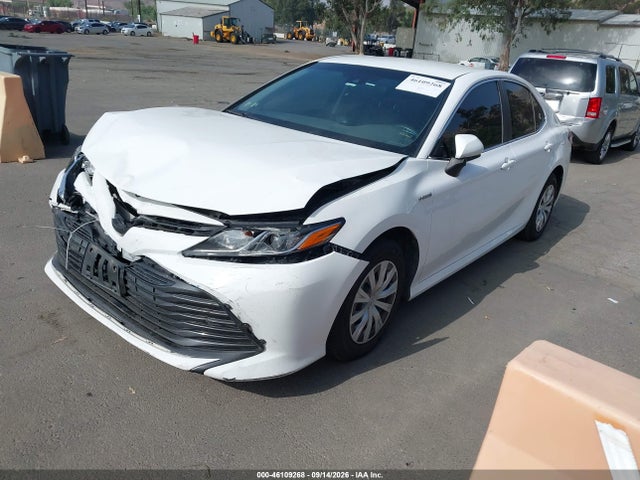 2018 Toyota Camry Hybrid Le მანქანა იყიდება აუქციონზე, vin: 4T1B31HK8JU507570, აუქციონის ნომერი: 46109268