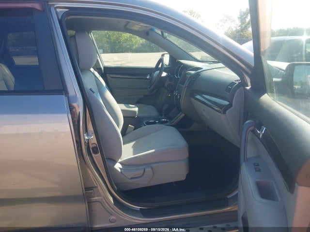 46109269 :رقم المزاد ، 5XYKT3A13BG045214 vin ، 2011 Kia Sorento Lx مزاد بيع