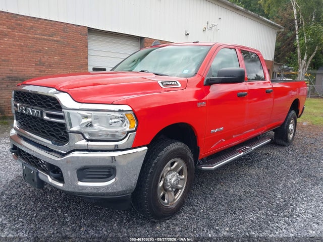 46109293 :رقم المزاد ، 3C6UR5HJ9KG702714 vin ، 2019 Ram 2500 Tradesman  4x4 8' Box مزاد بيع