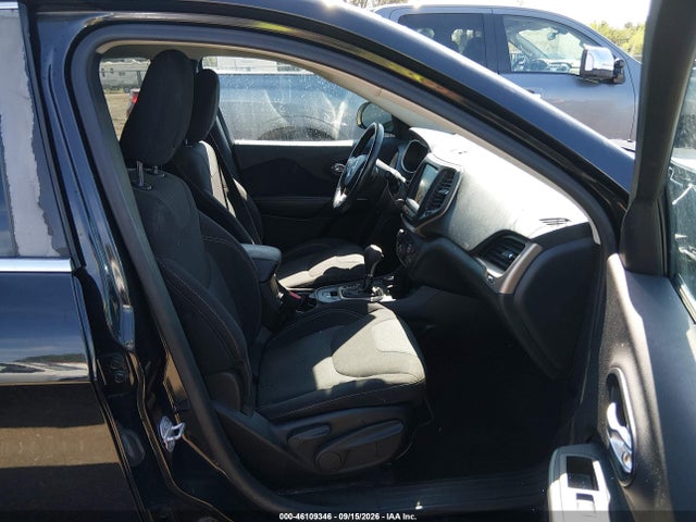 46109346 :رقم المزاد ، 1C4PJMCB8GW287076 vin ، 2016 Jeep Cherokee Latitude مزاد بيع