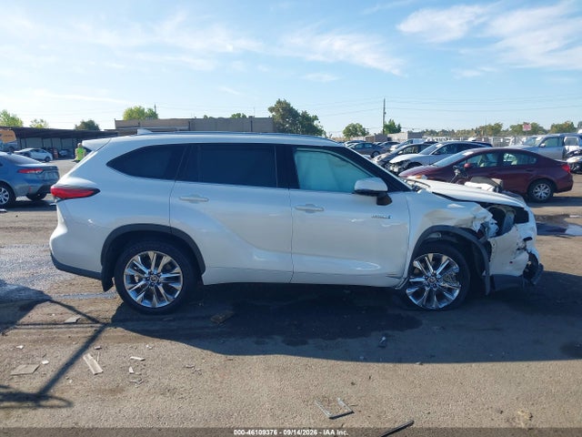 Продажа на аукционе авто 2020 Toyota Highlander Hybrid Limited, vin: 5TDDBRCH1LS006845, номер лота: 46109376