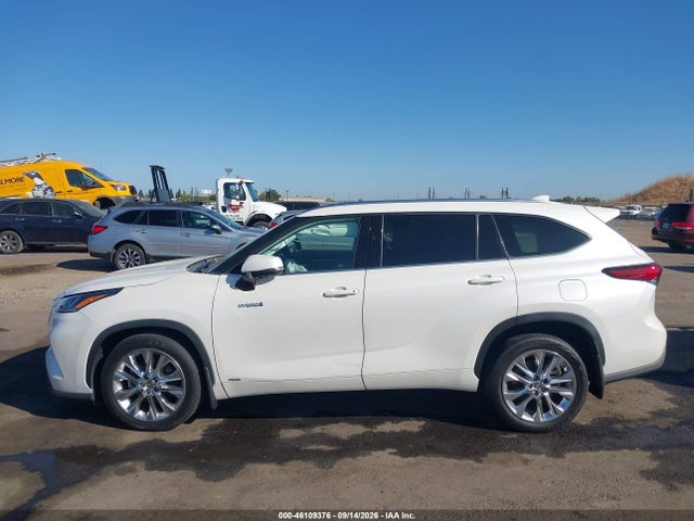 Продажа на аукционе авто 2020 Toyota Highlander Hybrid Limited, vin: 5TDDBRCH1LS006845, номер лота: 46109376