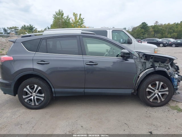 46109395 :رقم المزاد ، JTMBFREV9HJ709127 vin ، 2017 Toyota Rav4 Le مزاد بيع