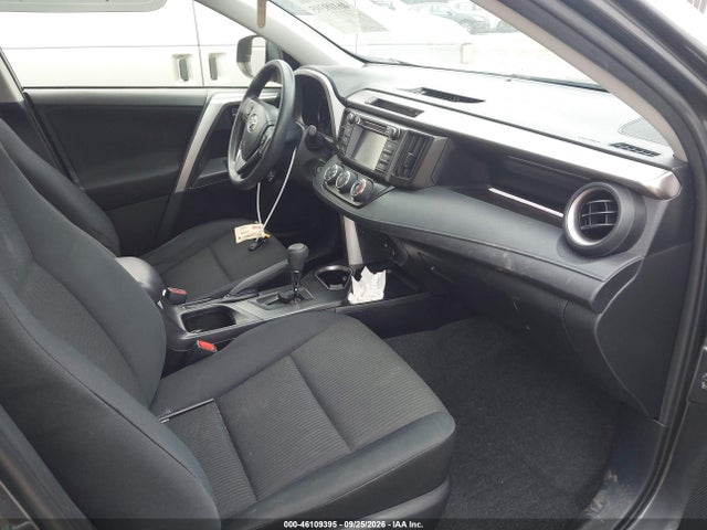 46109395 :رقم المزاد ، JTMBFREV9HJ709127 vin ، 2017 Toyota Rav4 Le مزاد بيع