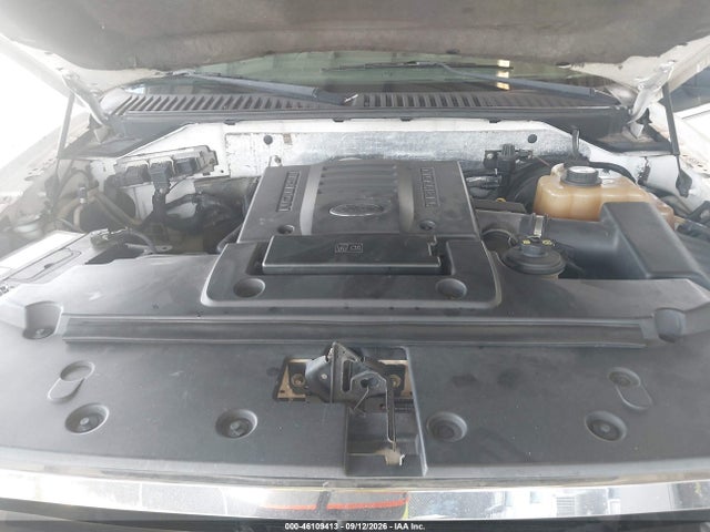 2007 Ford Expedition Xlt მანქანა იყიდება აუქციონზე, vin: 1FMFU16517LA83840, აუქციონის ნომერი: 46109413