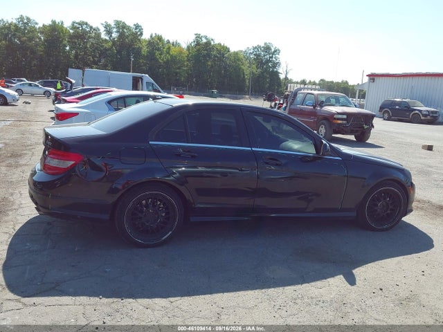 2008 Mercedes-benz C 300 Luxury 4matic/sport 4matic მანქანა იყიდება აუქციონზე, vin: WDDGF81XX8F137176, აუქციონის ნომერი: 46109414