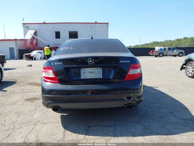 2008 Mercedes-benz C 300 Luxury 4matic/sport 4matic მანქანა იყიდება აუქციონზე, vin: WDDGF81XX8F137176, აუქციონის ნომერი: 46109414