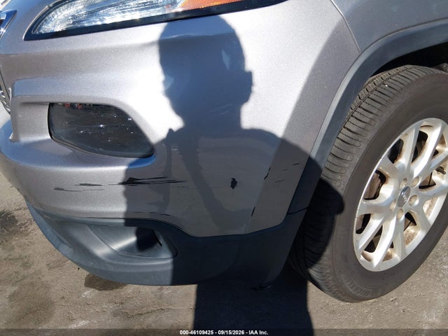 2016 Jeep Cherokee Latitude მანქანა იყიდება აუქციონზე, vin: 1C4PJMCS5GW221231, აუქციონის ნომერი: 46109425