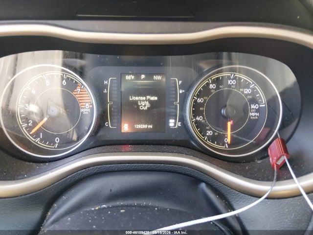2016 Jeep Cherokee Latitude მანქანა იყიდება აუქციონზე, vin: 1C4PJMCS5GW221231, აუქციონის ნომერი: 46109425