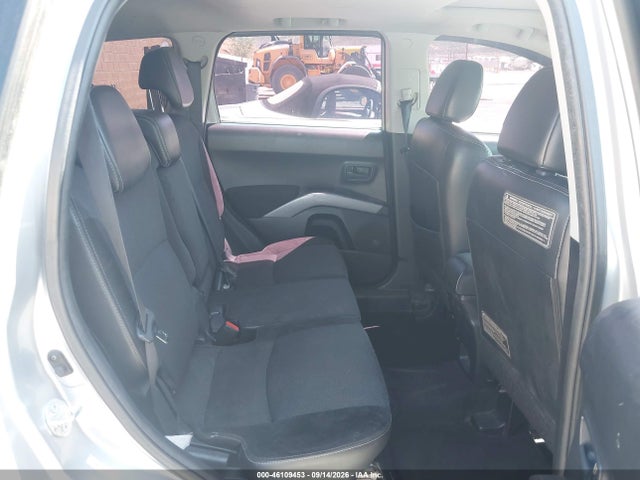 46109453 :رقم المزاد ، JA4LT31W48Z020763 vin ، 2008 Mitsubishi Outlander Se مزاد بيع