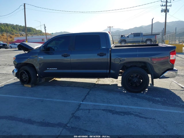 Продаж на аукціоні авто 2017 Toyota Tundra Sr5 5.7l V8, vin: 5TFEY5F12HX212641, номер лоту: 46109495