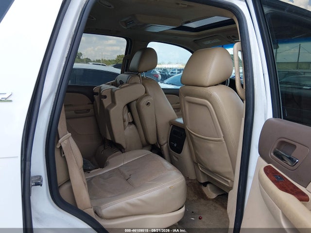 46109515 :رقم المزاد ، 1GNSCCE03BR141466 vin ، 2011 Chevrolet Tahoe Ltz مزاد بيع