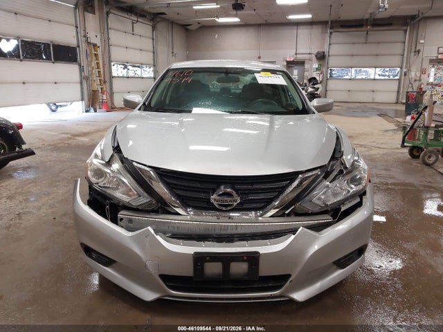 Продаж на аукціоні авто 2017 Nissan Altima 2.5 S, vin: 1N4AL3AP6HN355185, номер лоту: 46109544