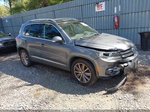 46109590 :رقم المزاد ، WVGBV3AX4EW526638 vin ، 2014 Volkswagen Tiguan Se مزاد بيع