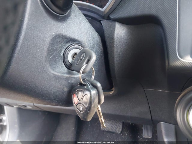 46109620 :رقم المزاد ، JTKJF5C77B3015694 vin ، 2011 Scion Tc مزاد بيع