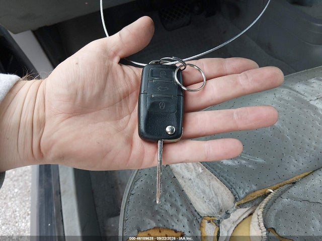 Продажа на аукционе авто 2007 Volkswagen New Beetle 2.5, vin: 3VWSF31Y17M416706, номер лота: 46109628