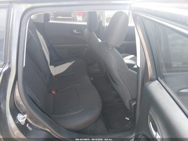 46109635 :رقم المزاد ، 3C4NJCAB3JT123333 vin ، 2018 Jeep Compass Sport Fwd مزاد بيع
