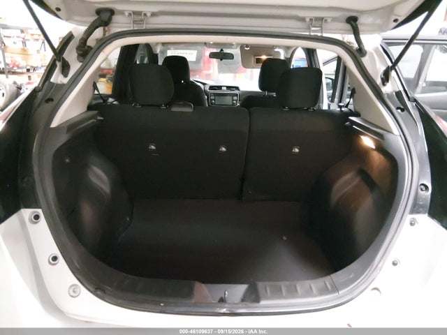 2018 Nissan Leaf Sv მანქანა იყიდება აუქციონზე, vin: 1N4AZ1CP0JC303407, აუქციონის ნომერი: 46109637