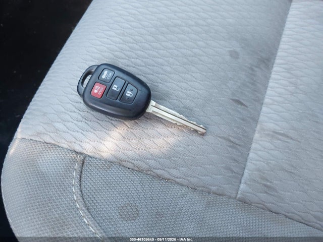 46109649 :رقم المزاد ، 2T1BURHE2GC649199 vin ، 2016 Toyota Corolla Le مزاد بيع