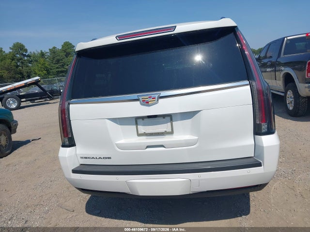 Продажа на аукционе авто 2020 Cadillac Escalade Esv 4wd Luxury, vin: 1GYS4HKJ6LR198773, номер лота: 46109672