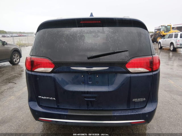 2017 Chrysler Pacifica Touring-l მანქანა იყიდება აუქციონზე, vin: 2C4RC1BG4HR687905, აუქციონის ნომერი: 46109678