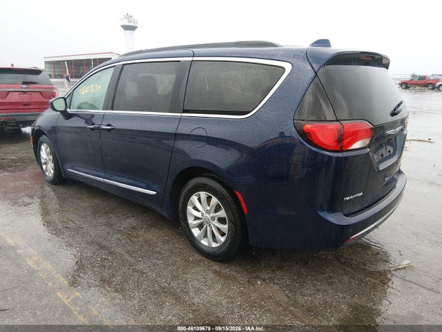 2017 Chrysler Pacifica Touring-l მანქანა იყიდება აუქციონზე, vin: 2C4RC1BG4HR687905, აუქციონის ნომერი: 46109678