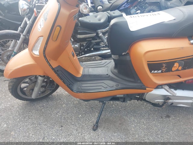 Kymco Usa Inc Like 150 2020 LC2DBJ14XLC100738 Image 9