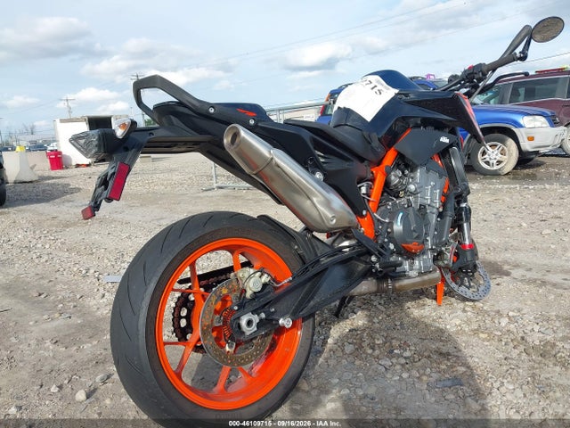 KTM 890 Duke R 2023 VBKTU9409PM849433 Image 4