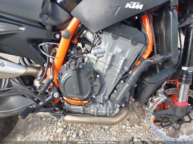 KTM 890 Duke R 2023 VBKTU9409PM849433 Image 8