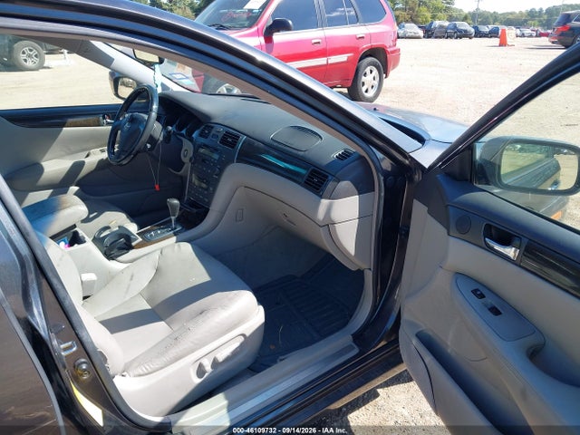 2004 Lexus Es 330 მანქანა იყიდება აუქციონზე, vin: JTHBA30G945035308, აუქციონის ნომერი: 46109732