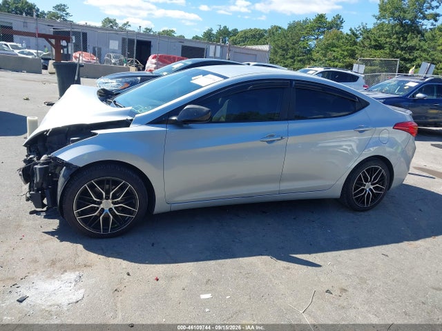 2013 Hyundai Elantra Gls მანქანა იყიდება აუქციონზე, vin: 5NPDH4AE8DH436888, აუქციონის ნომერი: 46109744