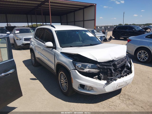 46109777 :رقم المزاد ، WVGAV7AX7GW583874 vin ، 2016 Volkswagen Tiguan S مزاد بيع