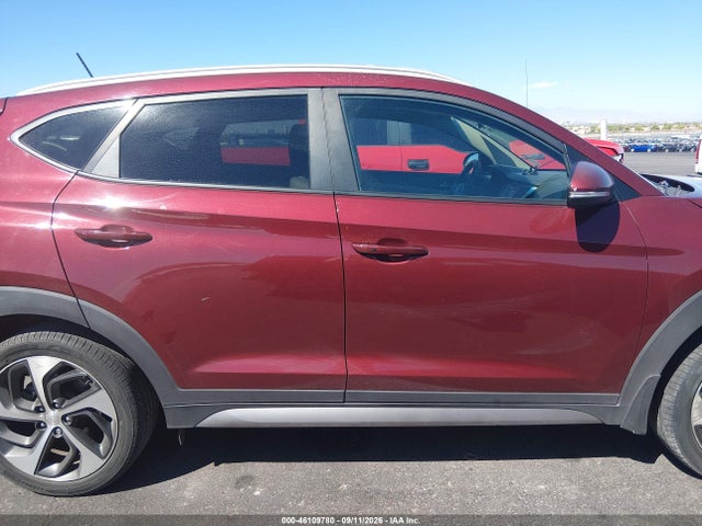 46109780 :رقم المزاد ، KM8J33A29HU378704 vin ، 2017 Hyundai Tucson Sport مزاد بيع