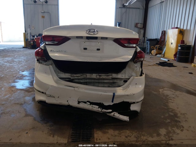 Hyundai ELANTRA SE 2017 5NPD84LF0HH123085 Image 17