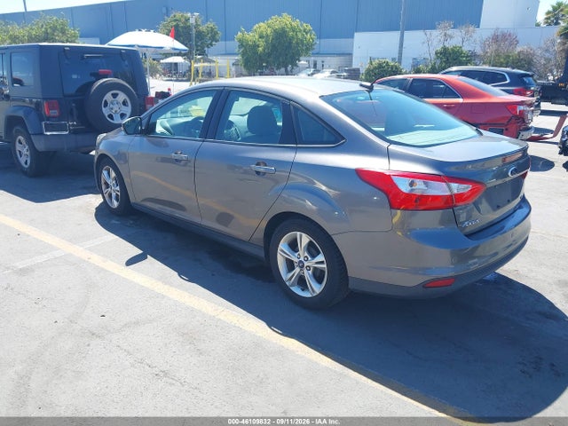 Ford FOCUS SE 2014 1FADP3F2XEL146604 Image 3