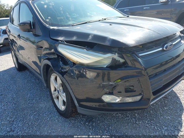 46109850 :رقم المزاد ، 1FMCU0GX3FUA57813 vin ، 2015 Ford Escape Se مزاد بيع