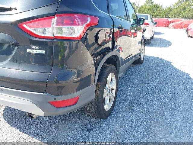 46109850 :رقم المزاد ، 1FMCU0GX3FUA57813 vin ، 2015 Ford Escape Se مزاد بيع