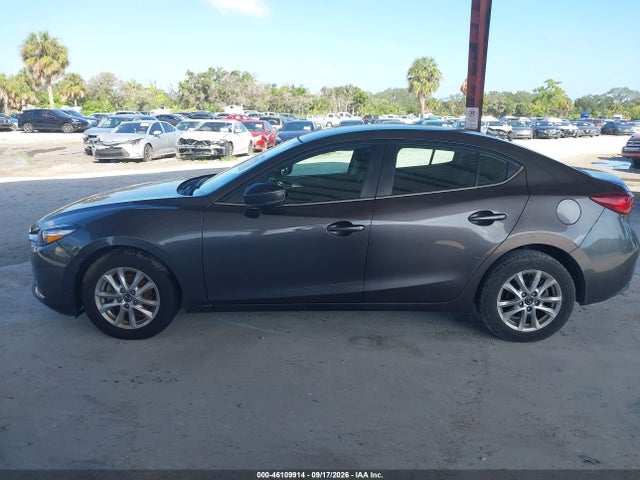 Aukcja sprzedaży 2018 Mazda Mazda3 Sport, vin: 3MZBN1U77JM197171, numer aukcji: 46109914