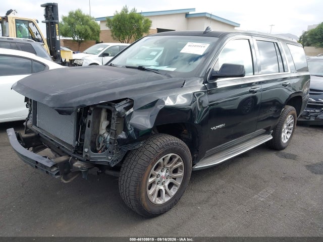 GMC YUKON SLT 2017 1GKS1BKC5HR241315 Image 2