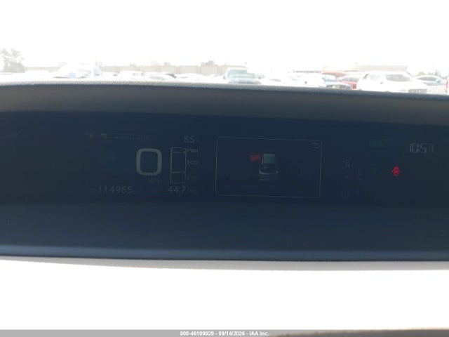 Toyota Prius Two 2017 JTDKBRFU3H3043050 Image 7