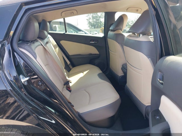 Toyota Prius Two 2017 JTDKBRFU3H3043050 Image 8